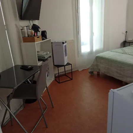 Privee A Arcueil -