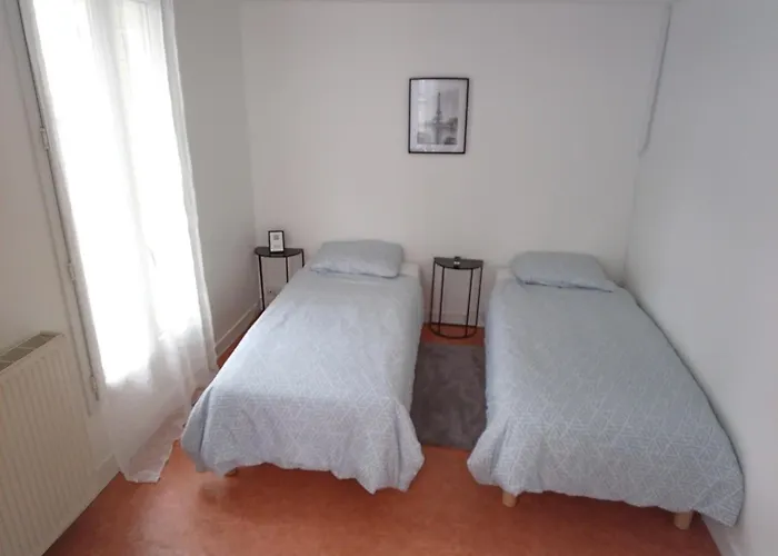 Privee A Arcueil - * 卡尚